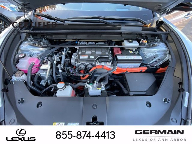 Used 2024 Lexus RZ 450e Premium w/ Accessory Package (K3) AWD/4WD image 25