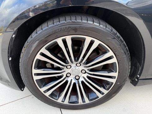 Used 2013 Chrysler 300 S image 10