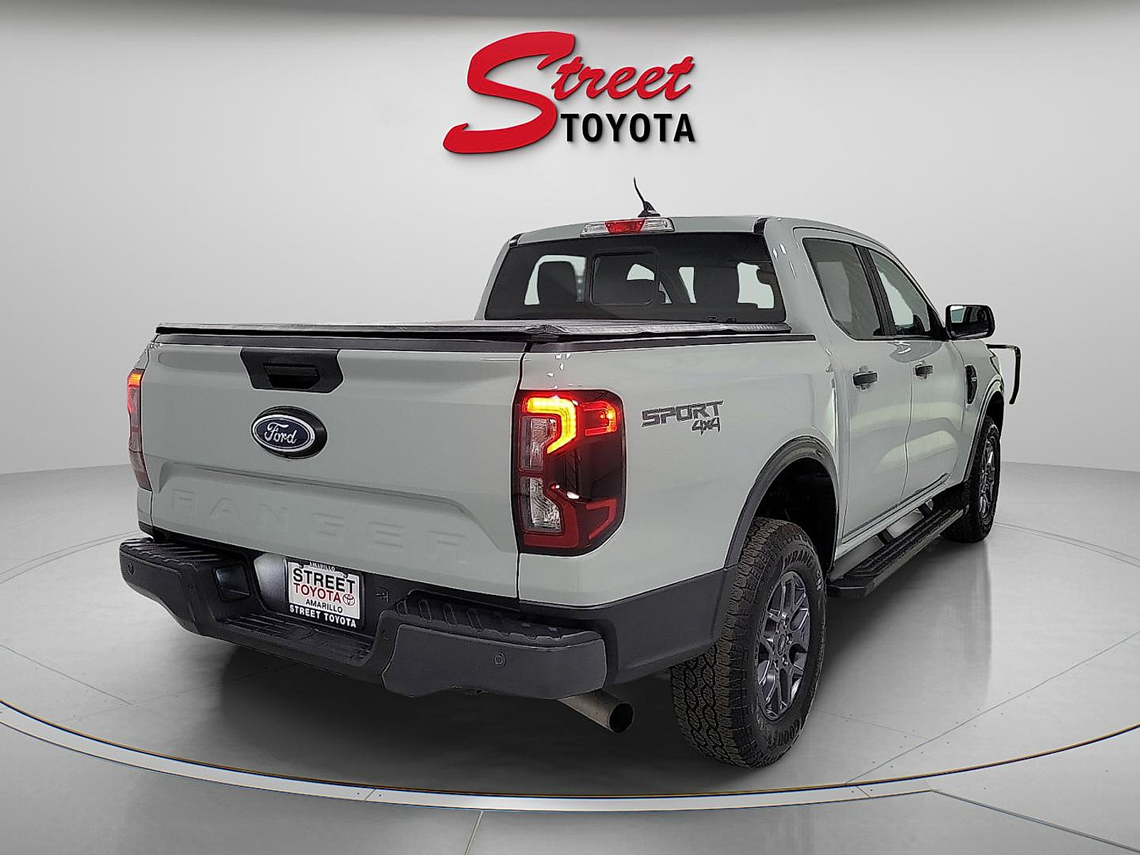 Used 2024 Ford Ranger XLT w/ Equipment Group 301A High AWD/4WD image 4