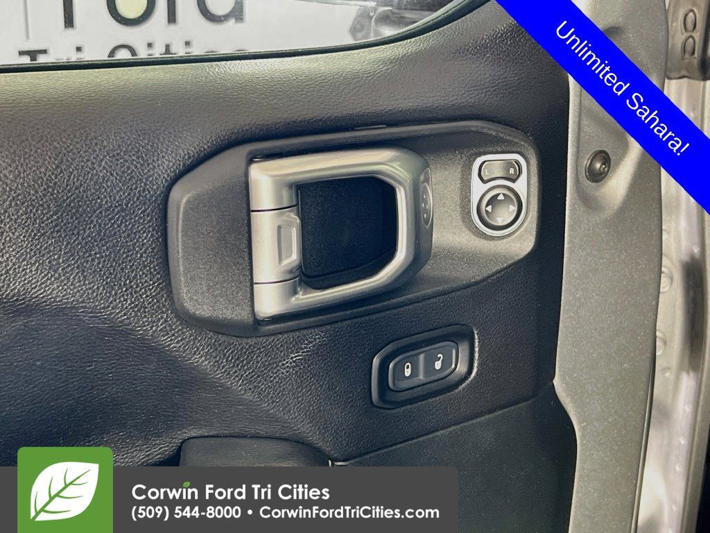 Used 2020 Jeep Wrangler Unlimited Sahara AWD/4WD image 12