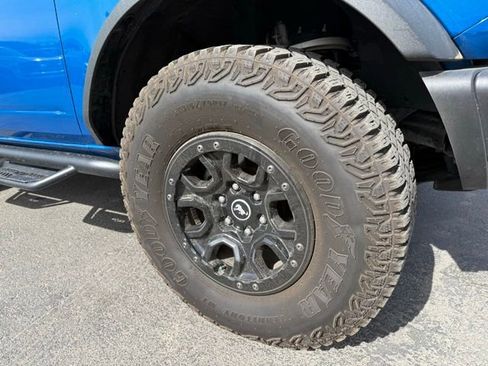 Used 2023 Ford Bronco 4-Door AWD/4WD image 9