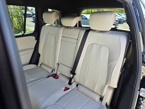 New 2026 Mercedes-Benz GLB 250 image 19