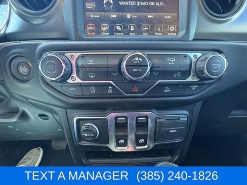 Used 2023 Jeep Wrangler Sport S image 19