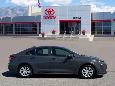 Used 2024 Toyota Corolla LE FWD image 3