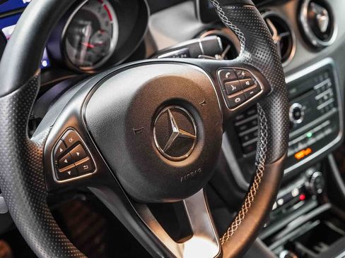 Used 2016 Mercedes-Benz GLA 250 image 20