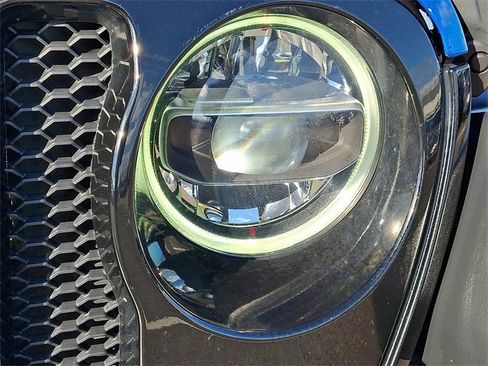 Used 2021 Jeep Wrangler Unlimited Sport image 9