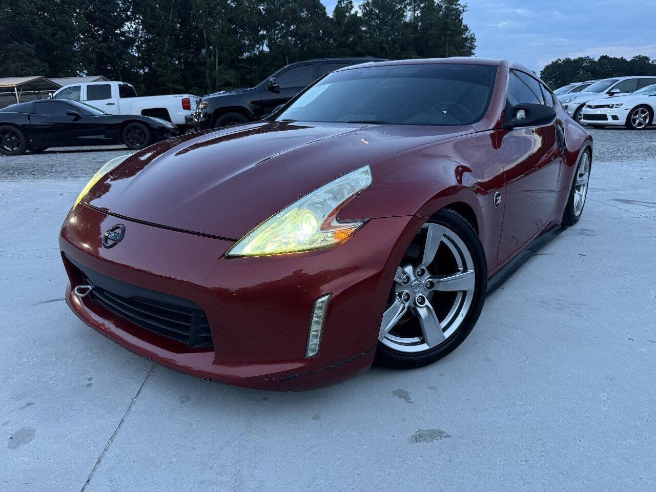 Used 2015 Nissan 370Z Coupe w/ Aerodynamics Package RWD image 3