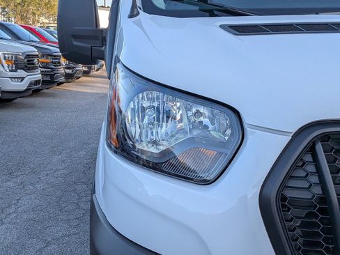 Used 2025 Ford Transit 350 XL image 10