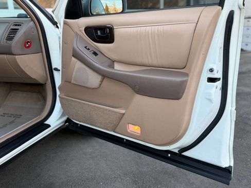 Used 1996 Toyota Avalon XLS image 56