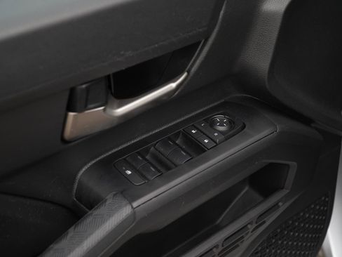 Used 2025 Toyota Tacoma TRD Off-Road AWD/4WD image 14