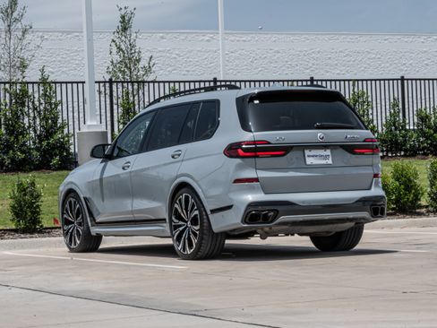 Certified 2023 BMW X7 M60i w/ Executive Package AWD/4WD image 6