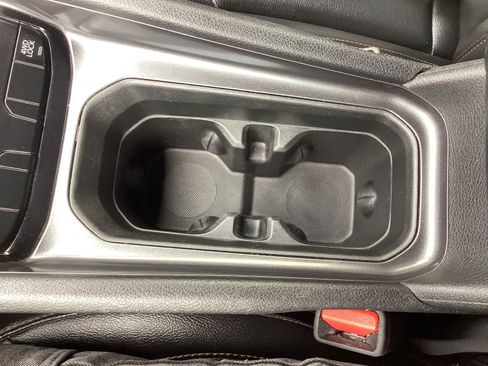 Used 2023 Jeep Compass Latitude AWD/4WD image 16