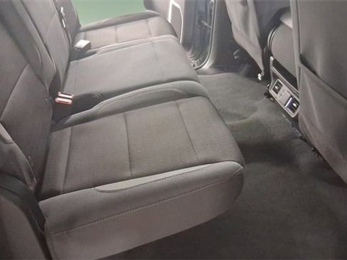 Used 2025 Chevrolet Silverado 1500 LT image 15