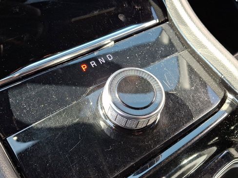 Used 2022 Jeep Grand Cherokee L Laredo image 15