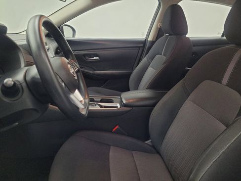 Used 2025 Nissan Sentra SV FWD image 17