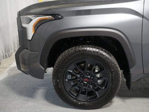 Used 2025 Toyota Tundra Limited w/ TRD Off-Road Package AWD/4WD image 5