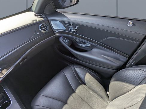 Used 2019 Mercedes-Benz S 450 Sedan image 16