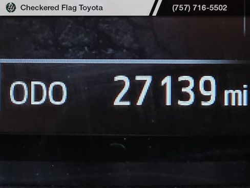 Used 2023 Toyota Tacoma TRD Off-Road w/ Technology Package AWD/4WD image 13
