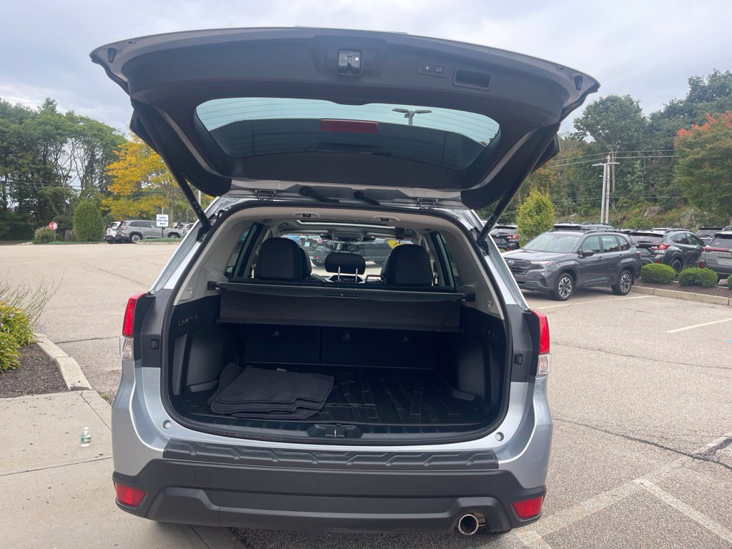 Used 2023 Subaru Forester Limited AWD/4WD image 29