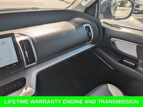 Used 2025 Ford Expedition Active AWD/4WD image 19