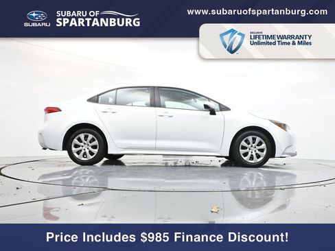 Used 2024 Toyota Corolla LE image 31