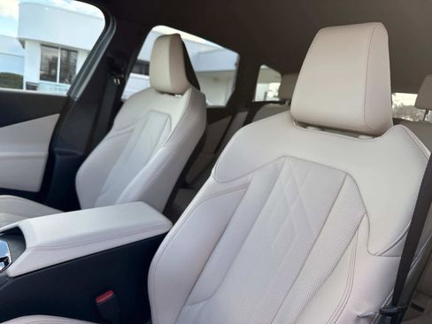 Certified 2025 BMW X3 xDrive30i w/ M Sport Package image 21