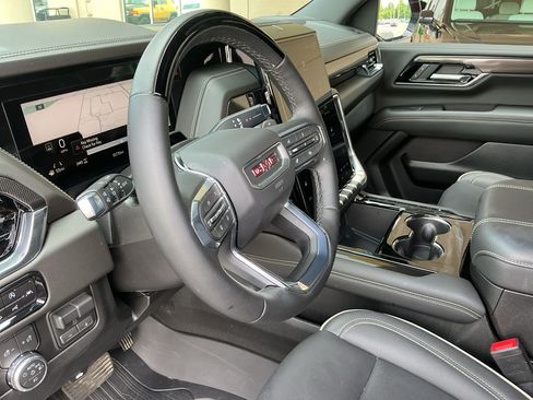 Used 2026 GMC Yukon Elevation AWD/4WD image 10