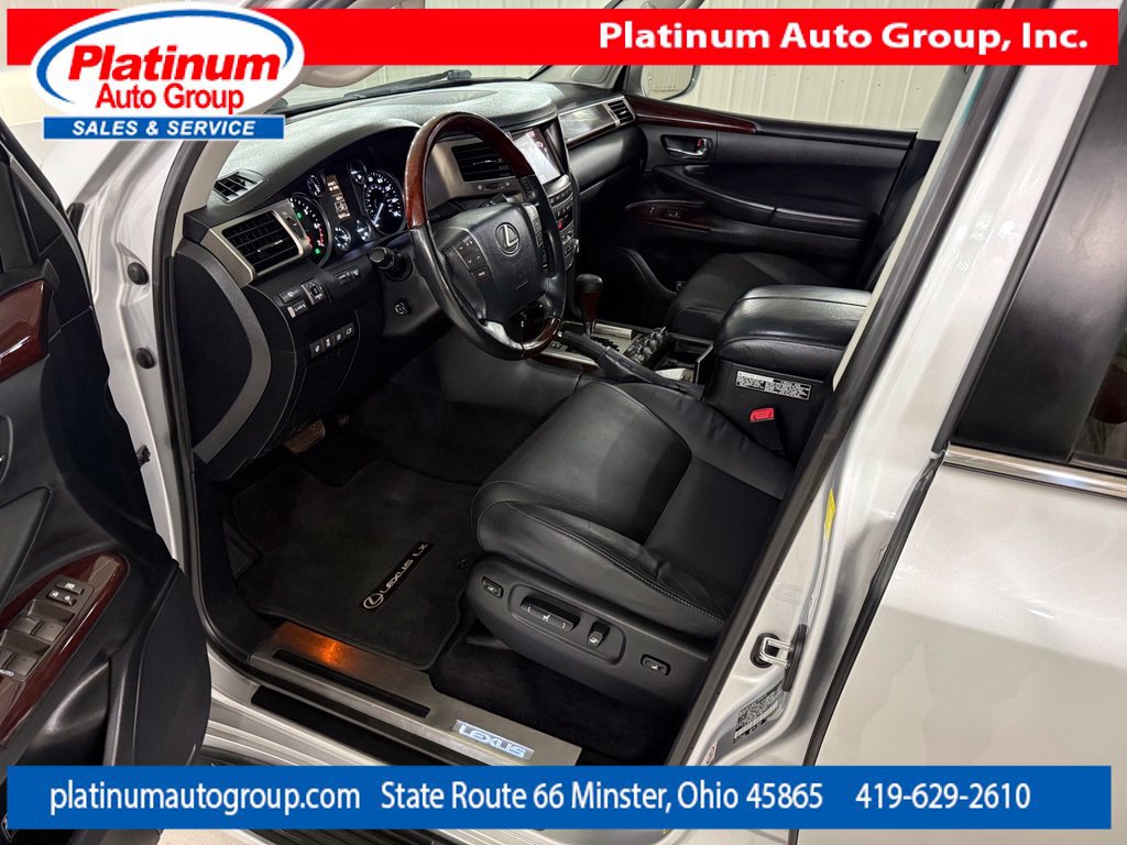 Used 2014 Lexus LX 570 4WD w/ Luxury Package image 24