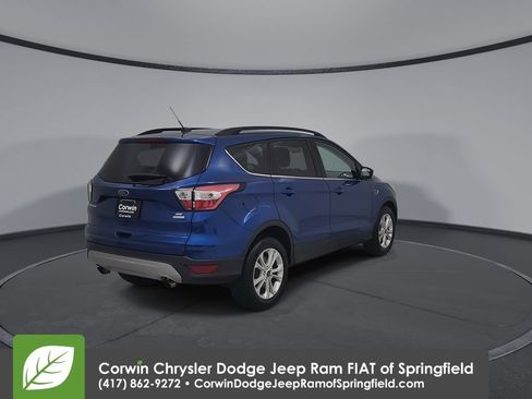 Used 2018 Ford Escape SE FWD image 14