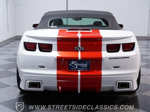 Used 2011 Chevrolet Camaro SS w/ RS Package RWD image 10