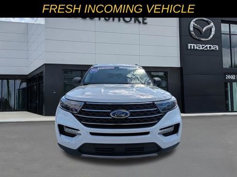 Used 2023 Ford Explorer XLT w/ Equipment Group 202A RWD image 7