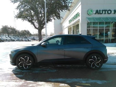 Used 2023 Hyundai Ioniq 5 SEL image 12