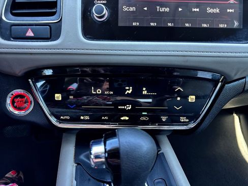 Used 2021 Honda HR-V EX image 18