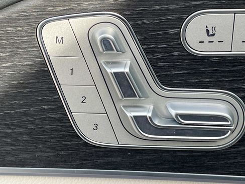 Certified 2025 Mercedes-Benz GLE 350 4MATIC image 19