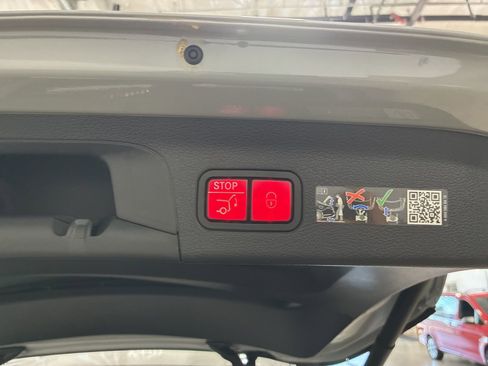 New 2025 Mercedes-Benz GLS 580 4MATIC image 6