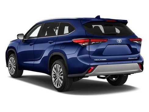 Used 2022 Toyota Highlander Platinum image 2