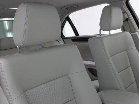 Used 2014 Mercedes-Benz E 350 Sedan w/ Premium 1 Package image 47