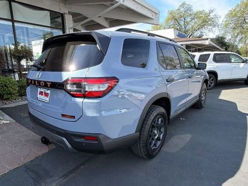 New 2026 Honda Pilot TrailSport image 4