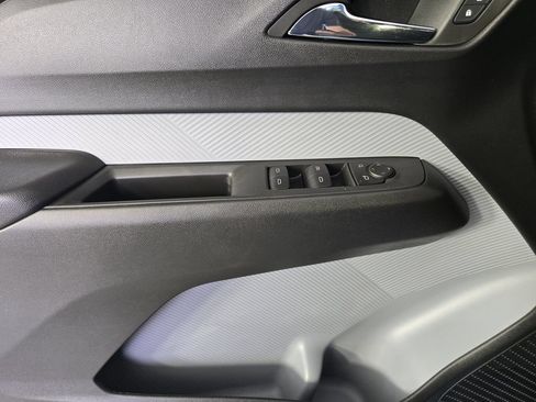 New 2027 Chevrolet Bolt LT w/ Comfort Package FWD image 23
