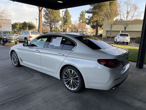 Used 2023 BMW 540i w/ Premium Package image 6