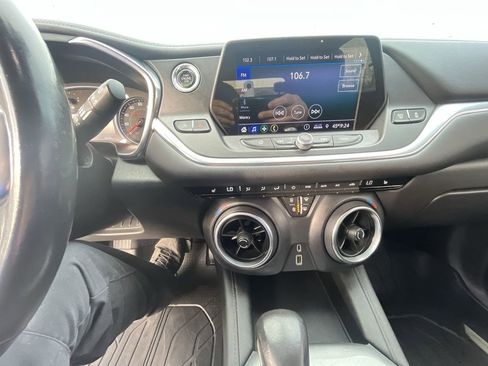 Used 2020 Chevrolet Blazer LT image 18