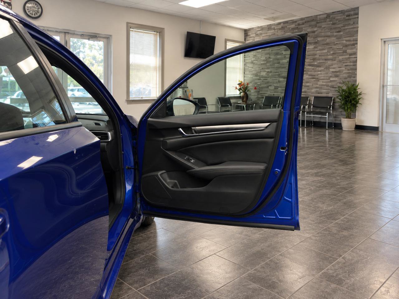 Used 2021 Honda Accord Sport image 17