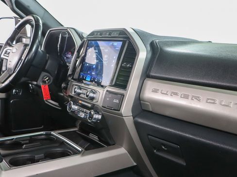 Used 2022 Ford F250 Lariat w/ Lariat Value Package image 27
