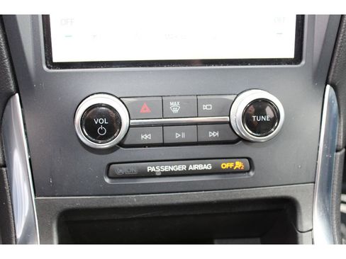 Used 2023 Ford Edge Titanium image 29