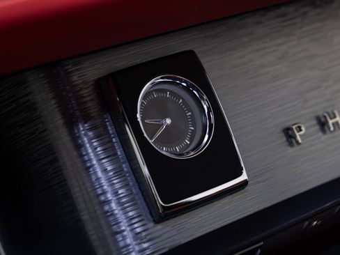 Used 2019 Rolls-Royce Phantom Sedan image 55