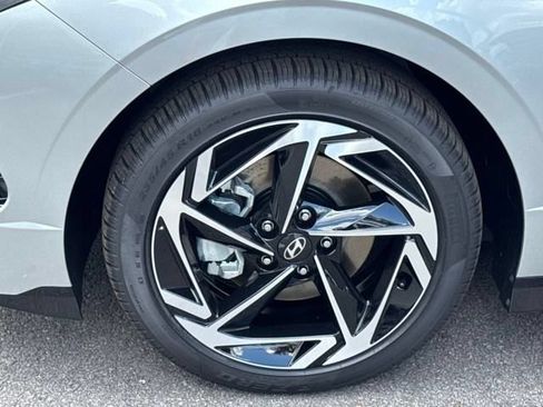 Used 2025 Hyundai Sonata SEL FWD image 27
