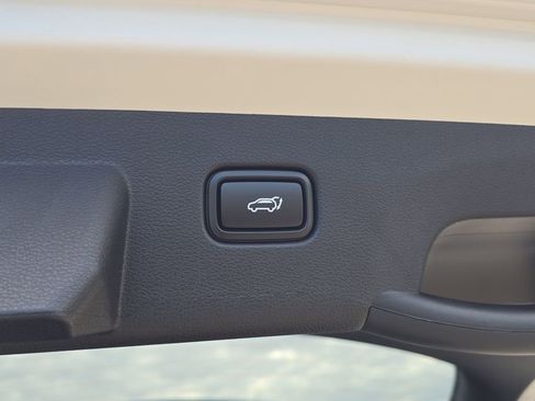 New 2026 Kia Sportage EX FWD image 11