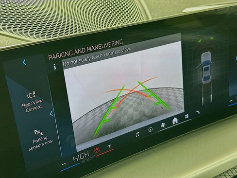 Used 2025 BMW 330i xDrive Sedan image 23