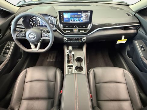 New 2026 Nissan Altima 2.5 SR FWD image 3