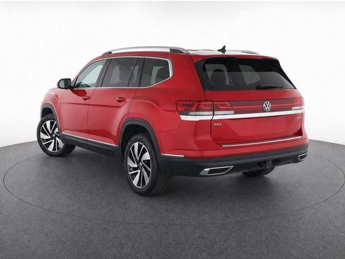 Used 2024 Volkswagen Atlas SEL AWD/4WD image 3